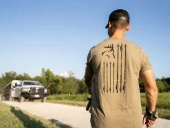 Bux Arrow Flag T-Shirt 9 Bux Arrow Flag T-Shirt -Fishing Store lifestyle buxarrowflag tshirt heatherolive